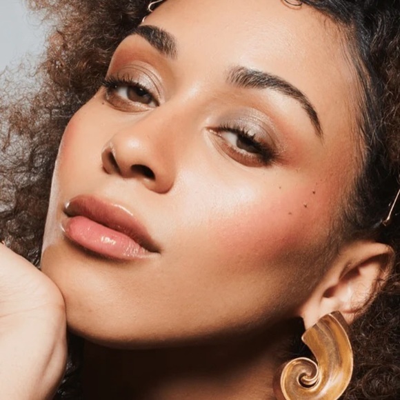 Ciate London Cherry Bomb Blush and Highlighter Palette Light Medium 16g *BNIB - Picture 11 of 16